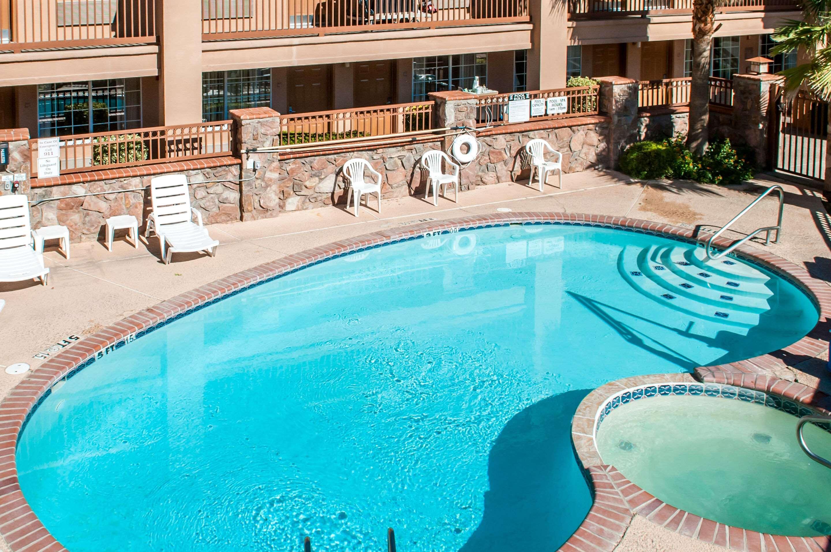 Quality Inn & Suites Las Cruces - University Area Exterior foto